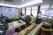 Kunjungan hormat delegasi Yayasan Pahang