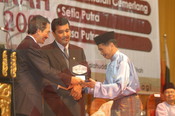 Majlis Anugerah 2004