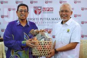 Kunjungan hormat delegasi Yayasan Pahang