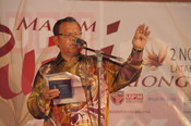 Malam Puisi Riong Berita Harian - UPM
