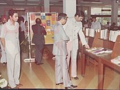 Penyampaian hadiah buku dari Kerajaan India